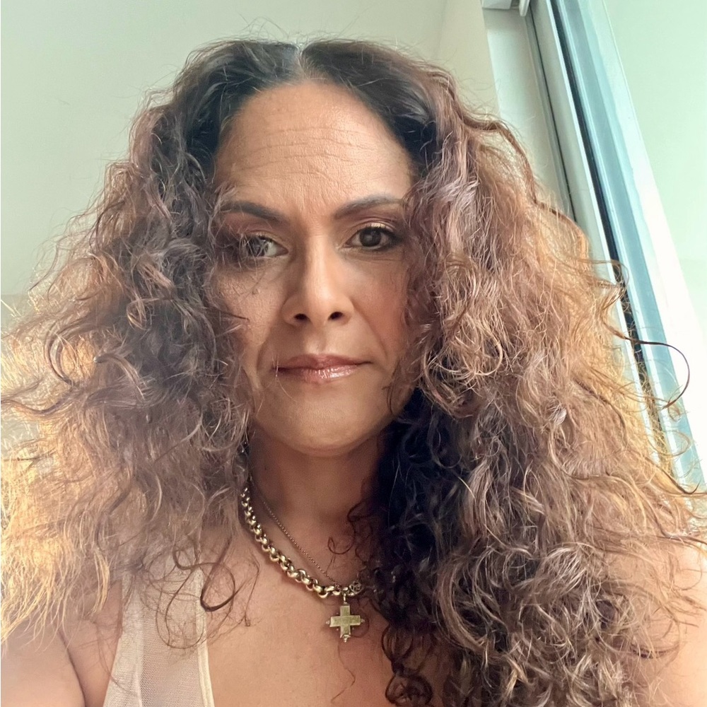 Meet your Posher, Carolyn